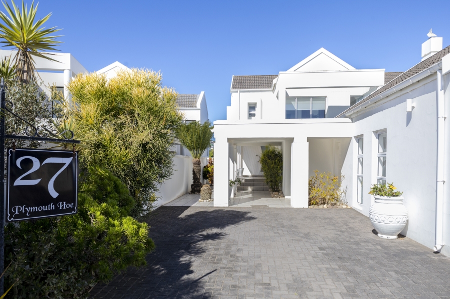 6 Bedroom Property for Sale in Royal Alfred Marina Eastern Cape